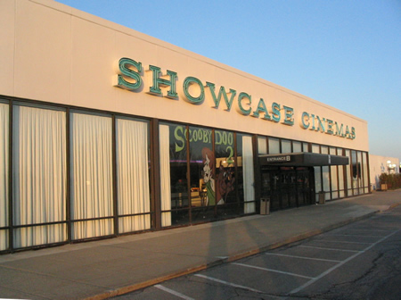 Showcase Cinemas Sterling Heights - Front Entrance